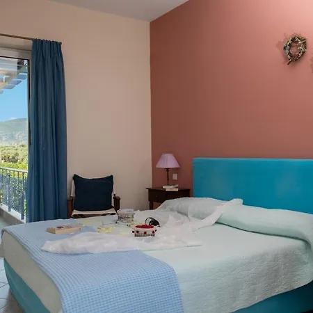 Beachfront Samantha's Paradise