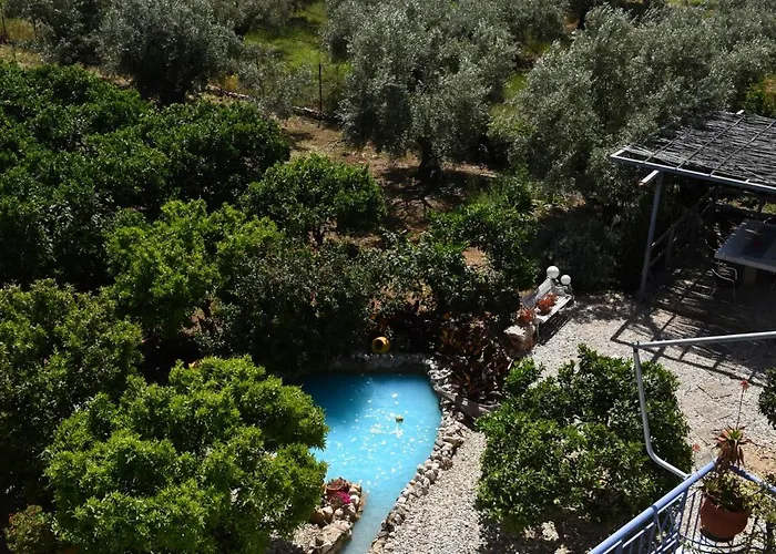 Beachfront Samantha's Paradise