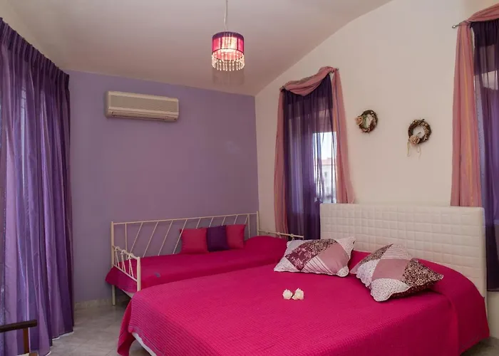 Beachfront Samantha's Paradise Kivérion