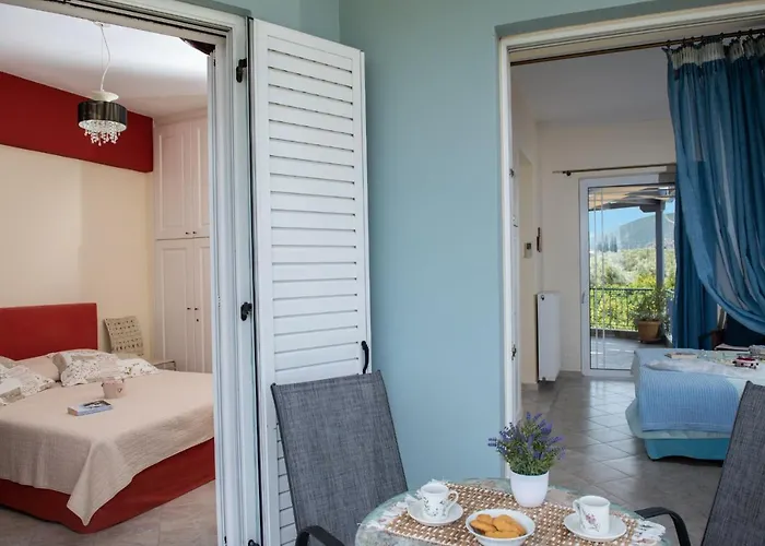 Дом отдыха Beachfront Samantha's Paradise Киверион